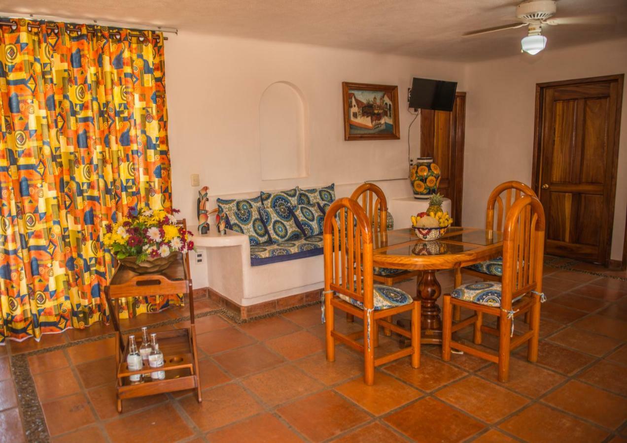 Hotel Villa Azul Barra de Navidad Exterior photo